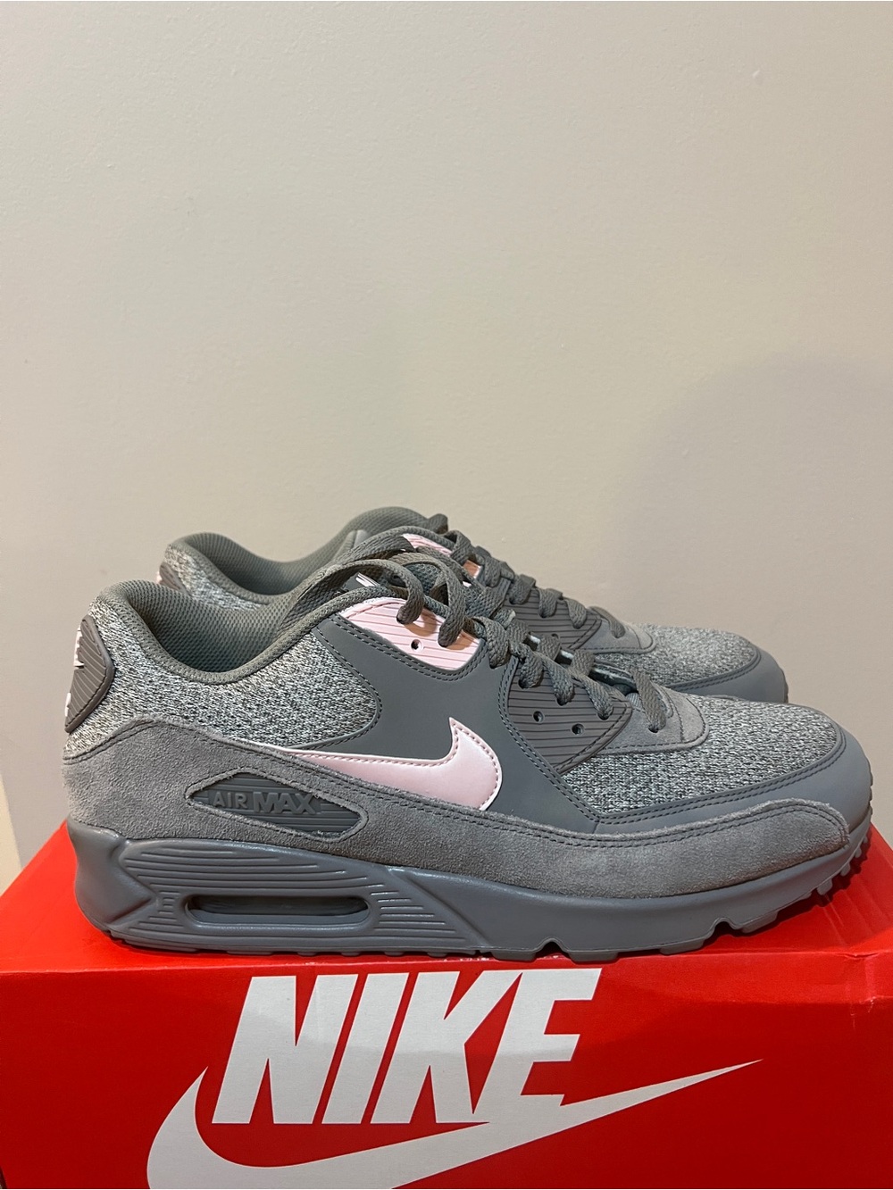 Nike Air Max 90 - Grey with Light Pink Swoosh